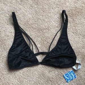 Free People | NWT Black Velvet Bralette | MEDIUM